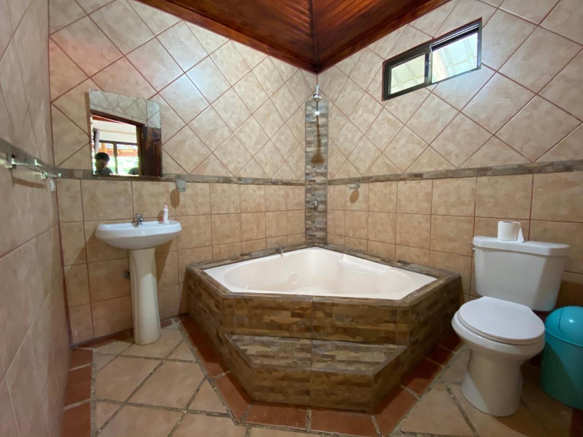 אוביטה Bahia Ballena Rooms מראה חיצוני תמונה